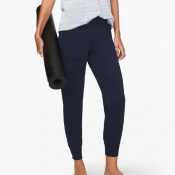 lululemon Align™ High-Rise Jogger | True Navy - Picture 1 of 3